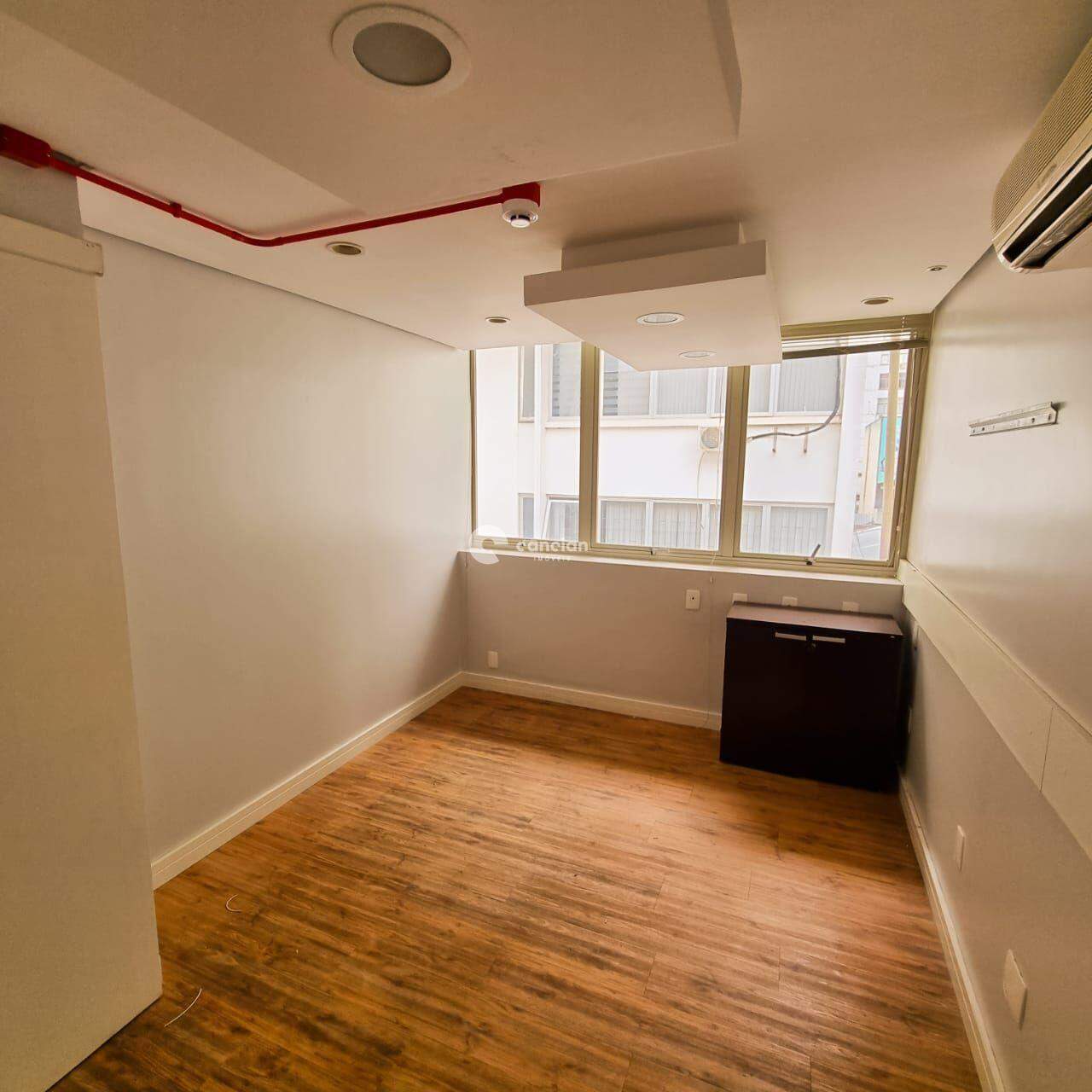 Sala Comercial à venda no Centro: 
