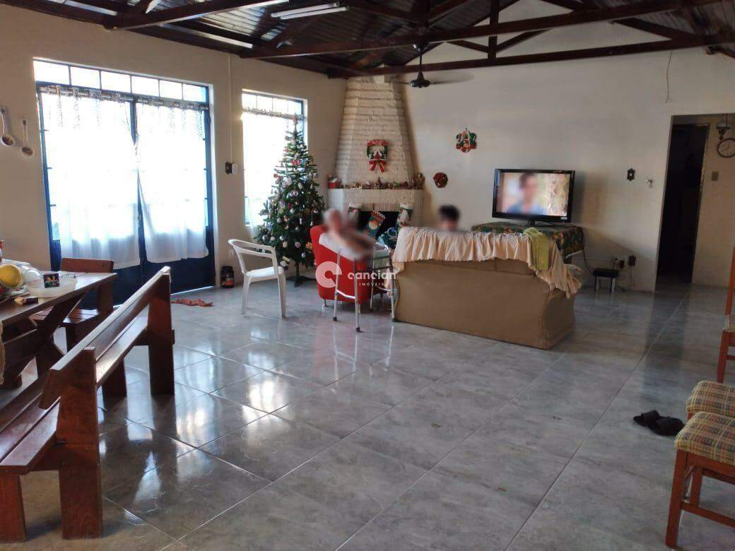 Casa à venda no Camobi: 