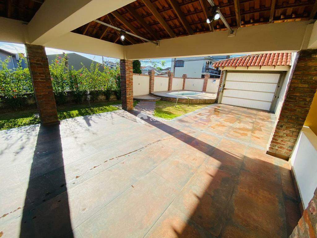 Casa à venda no Dom Antônio Reis: 