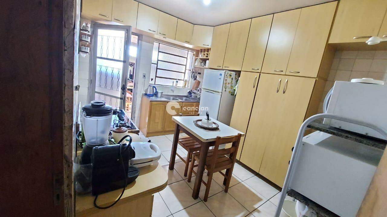 Casa à venda no Juscelino Kubitschek: 