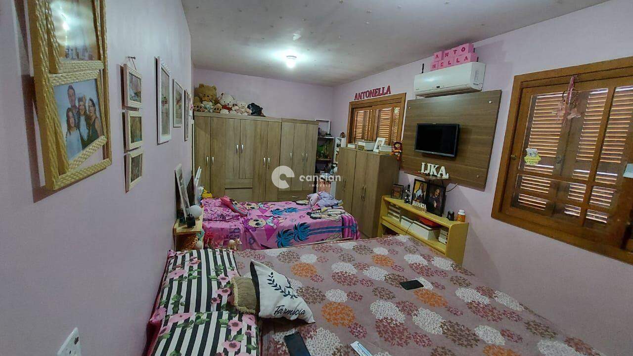 Casa à venda no Juscelino Kubitschek: 