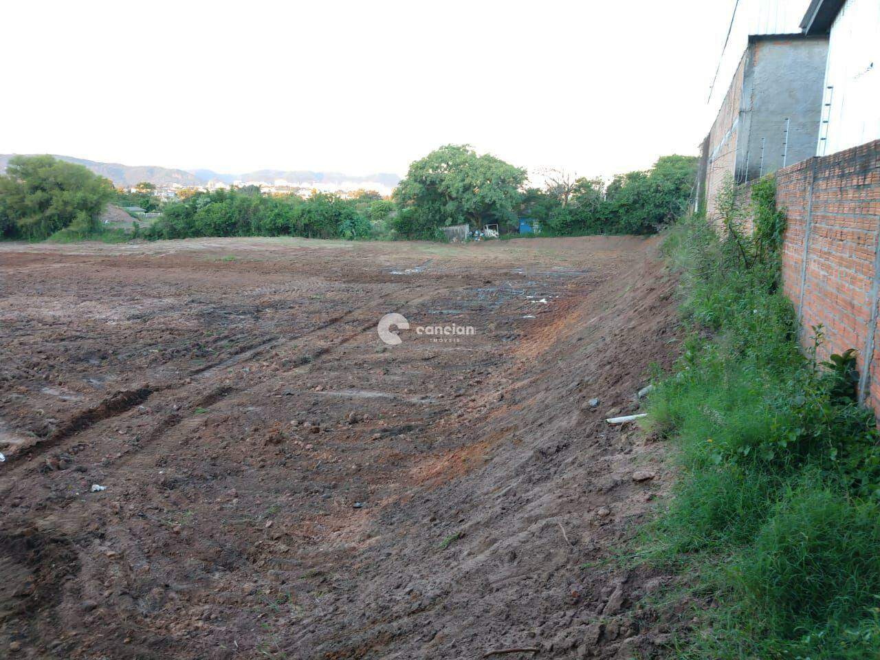 Terreno à venda no São João:
