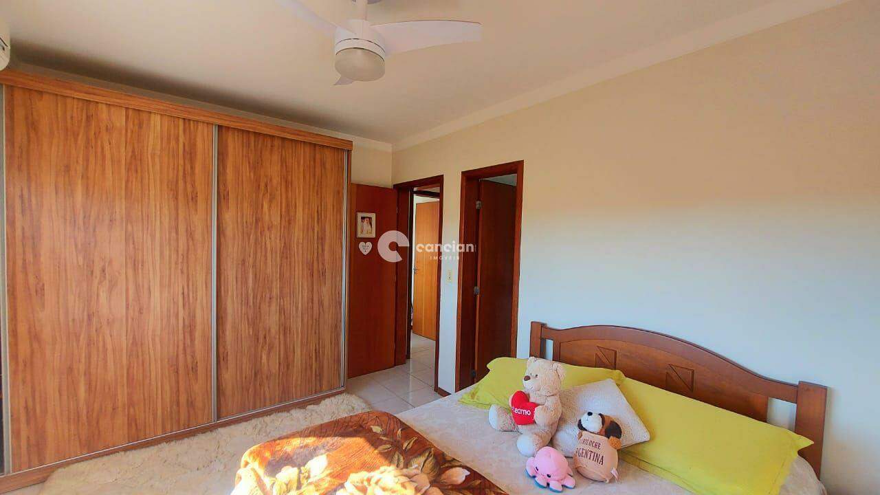 Apartamento à venda no Pinheiro Machado: 