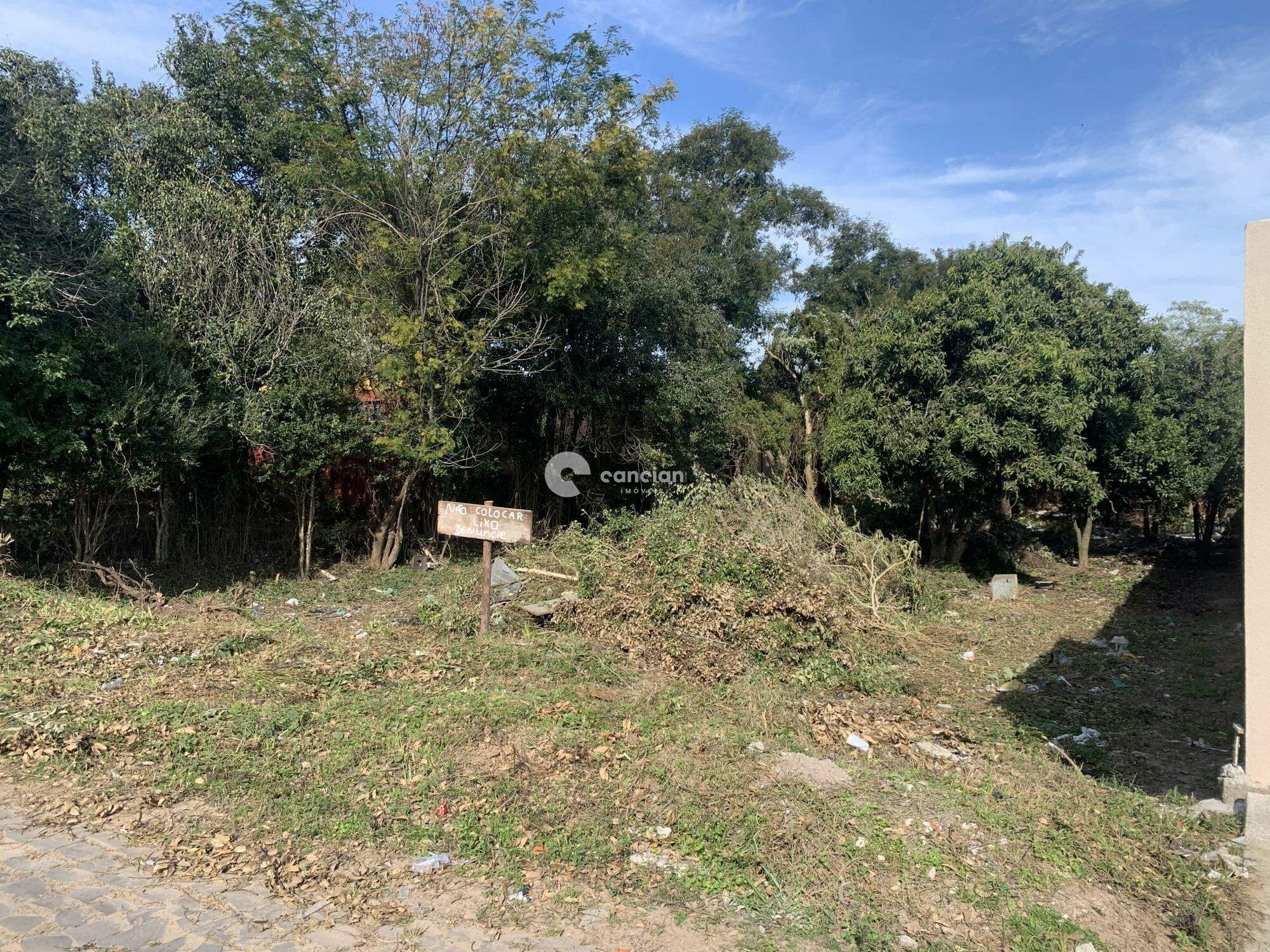 Terreno à venda no Chácara das Flores: 
