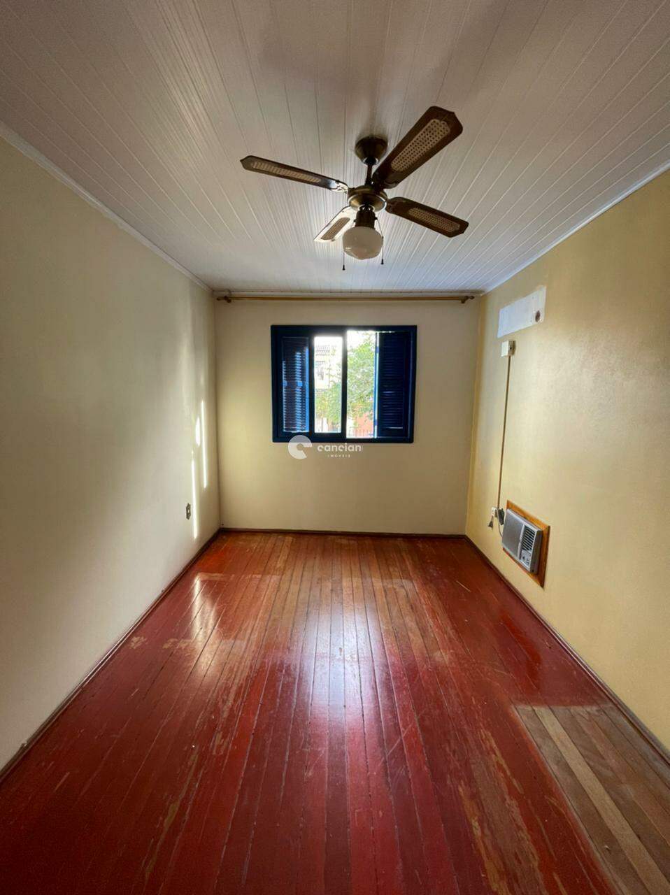 Casa à venda no Camobi: 