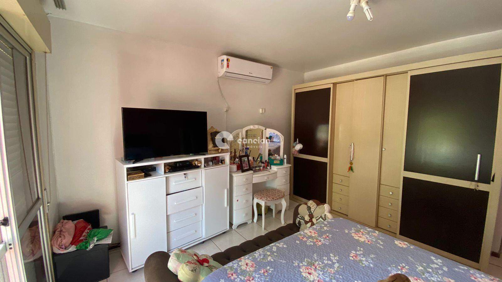 Casa à venda no Camobi: 