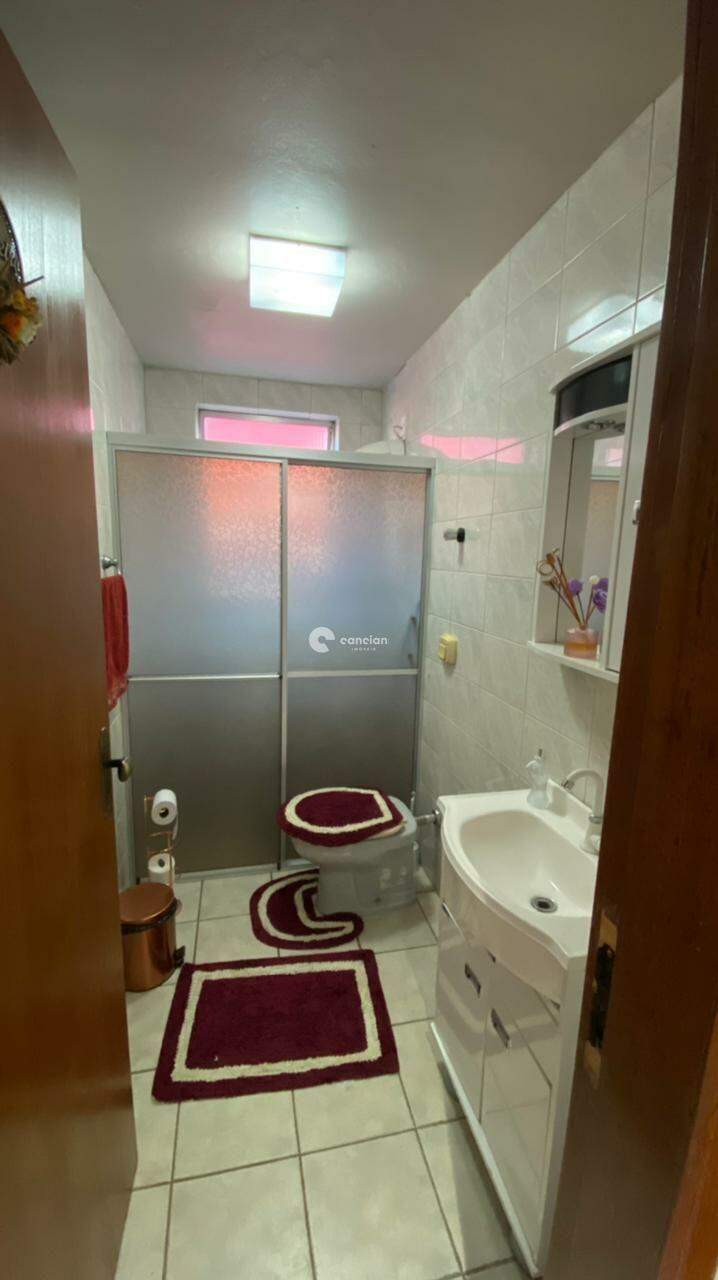 Casa à venda no Camobi: 