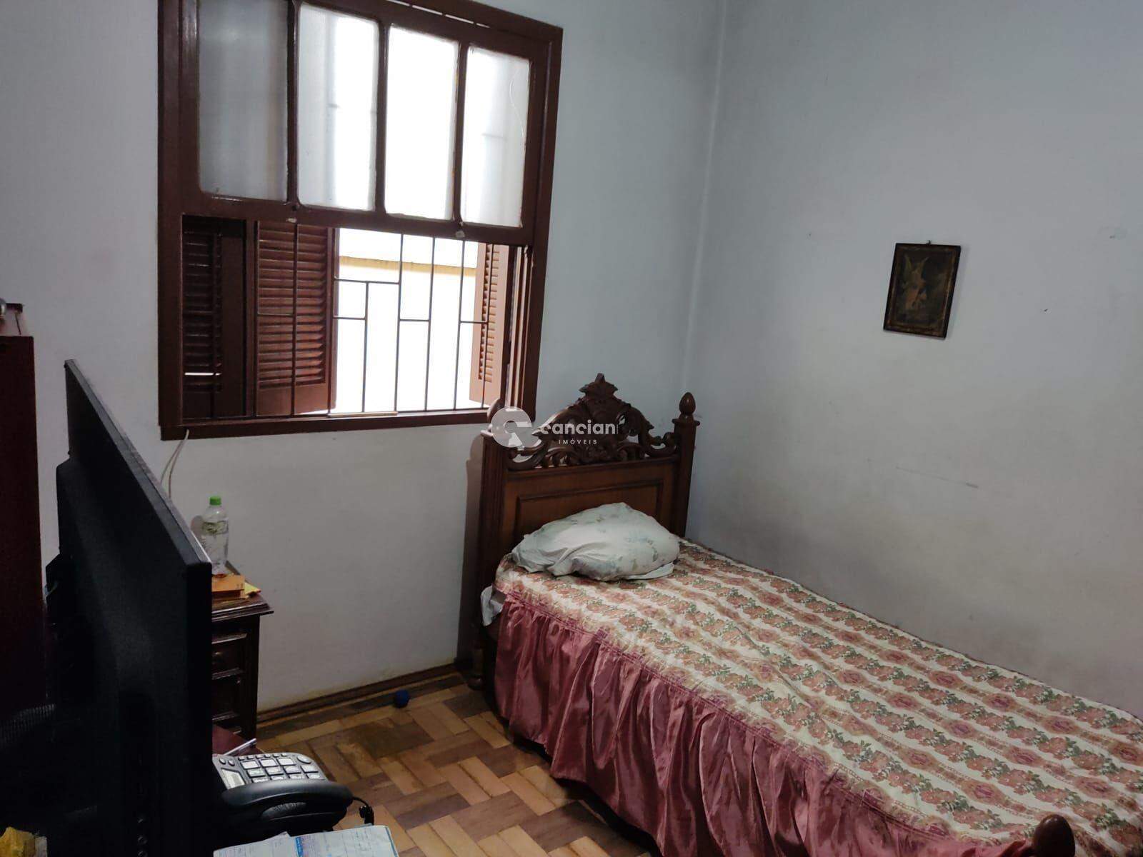 Casa à venda no Centro: 