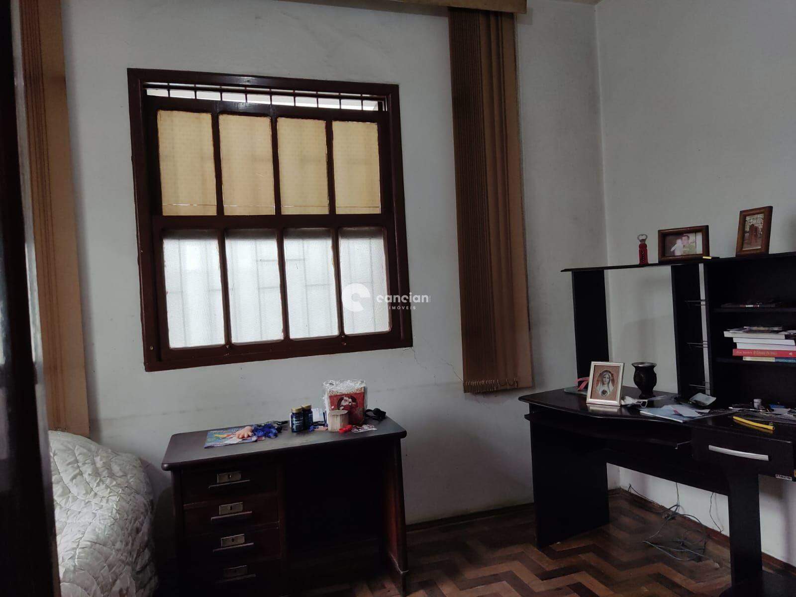 Casa à venda no Centro: 