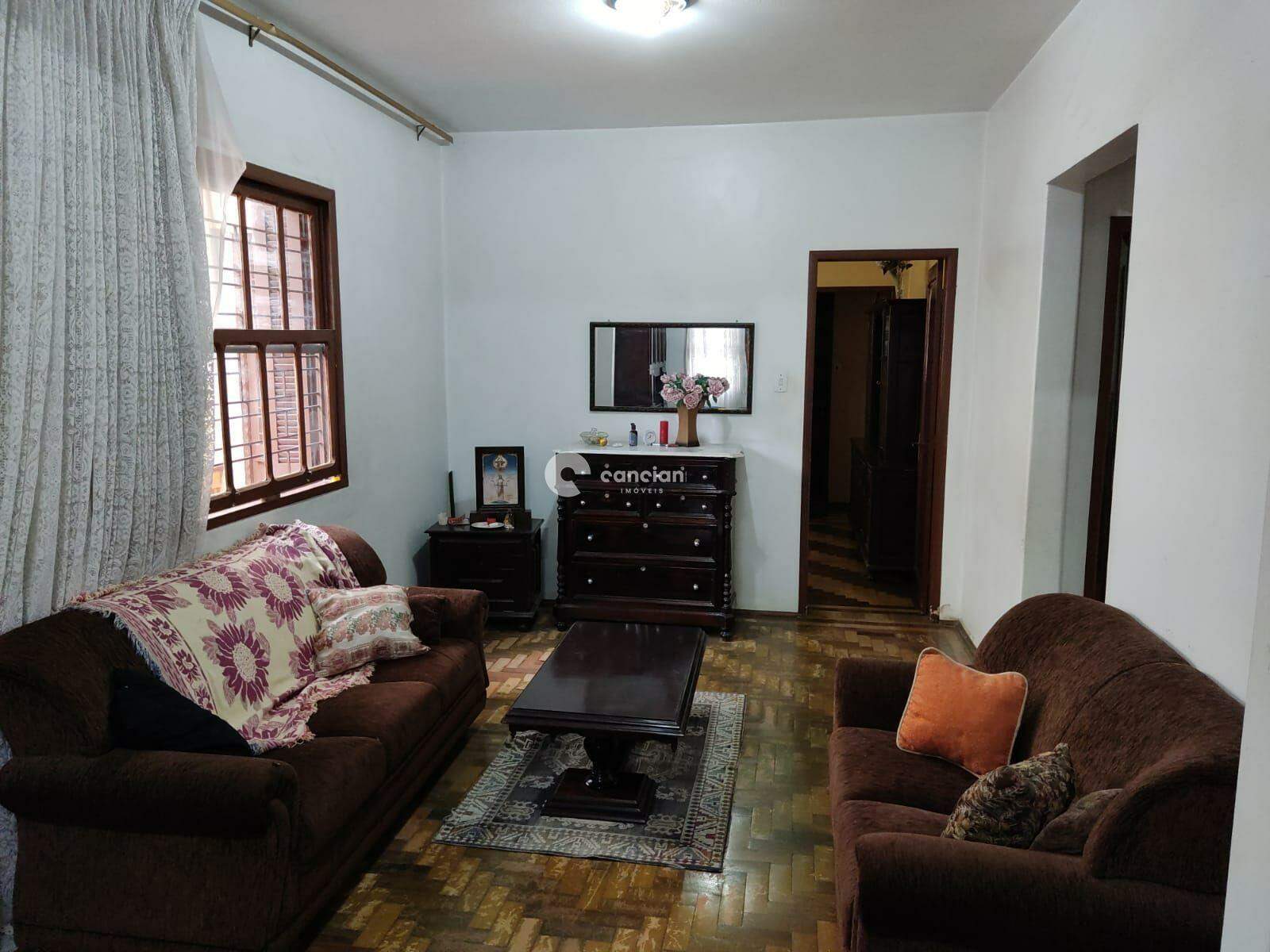 Casa à venda no Centro: 