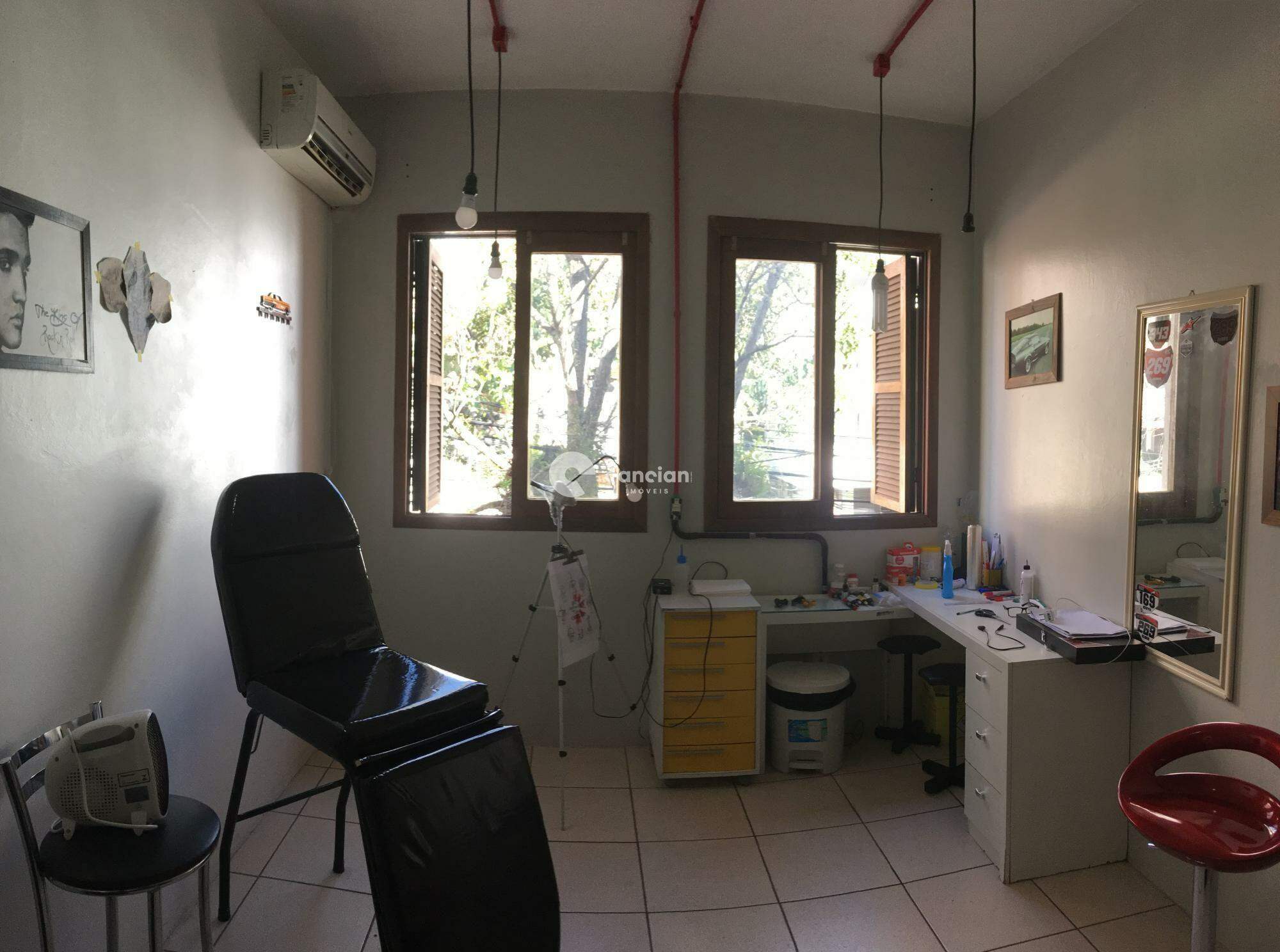 Casa Comercial à venda no Centro: 