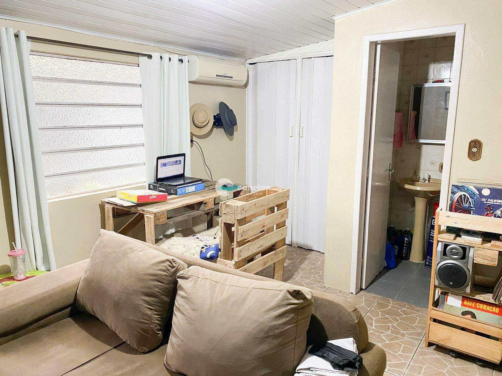 Casa à venda no Camobi: 