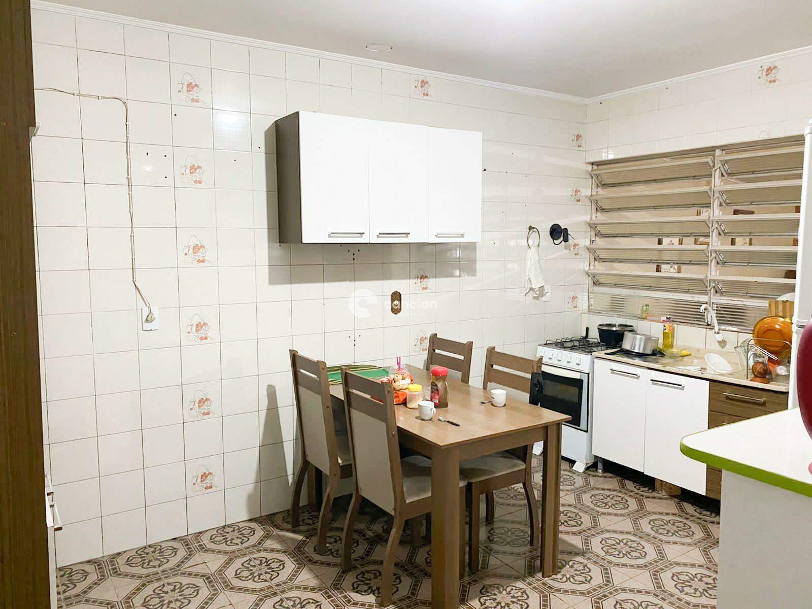 Casa à venda no Camobi: 