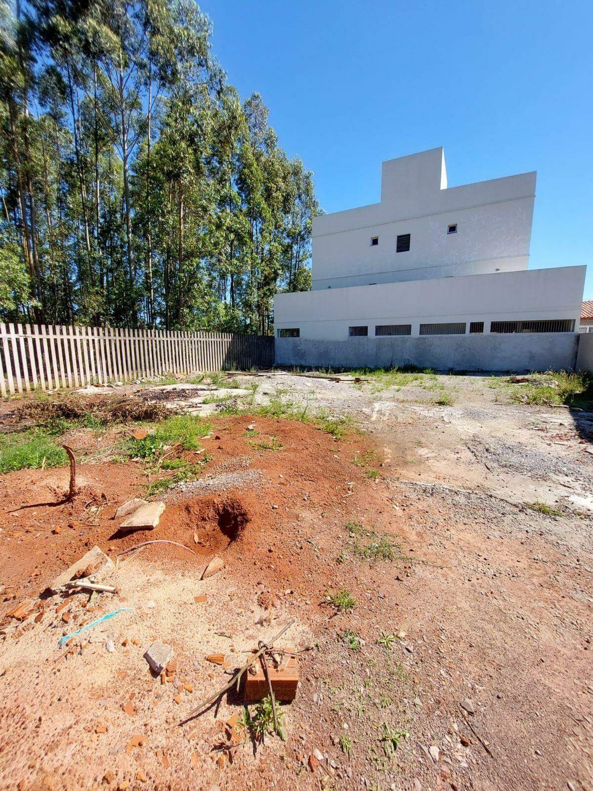 Terreno à venda no Camobi: 