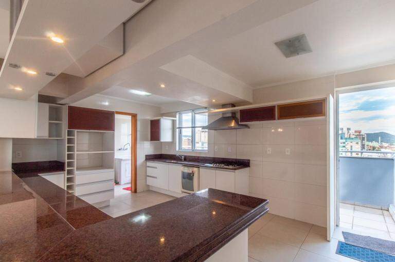 Cobertura à venda no Centro: