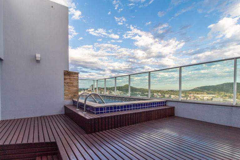 Cobertura à venda no Centro: