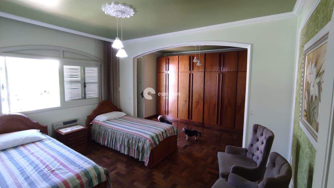 Casa à venda no Camobi: 