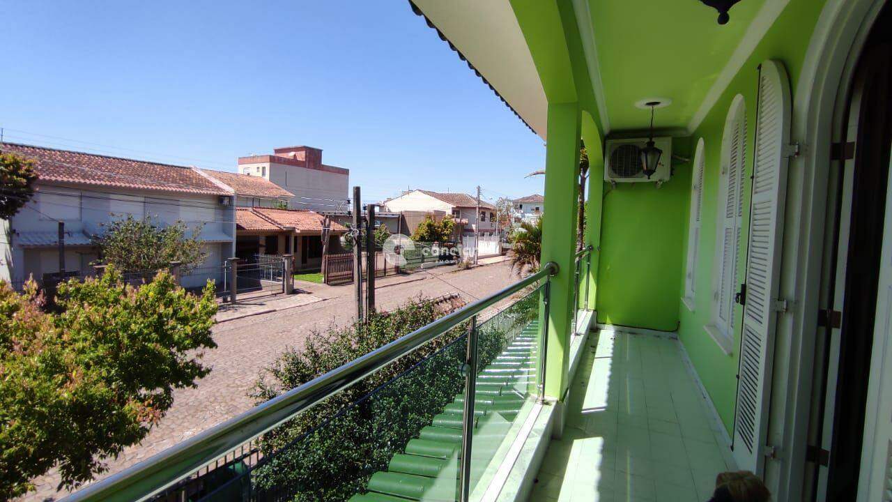 Casa à venda no Camobi: 
