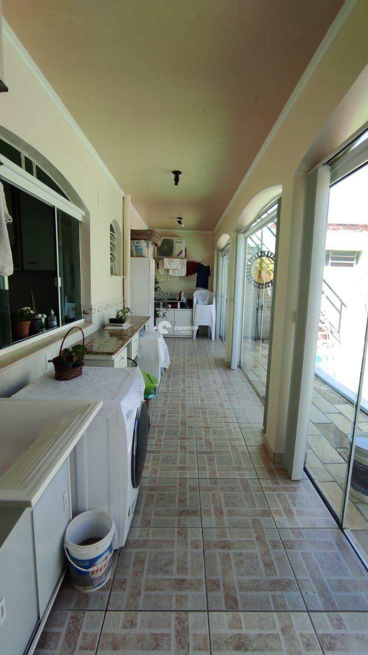 Casa à venda no Camobi: 
