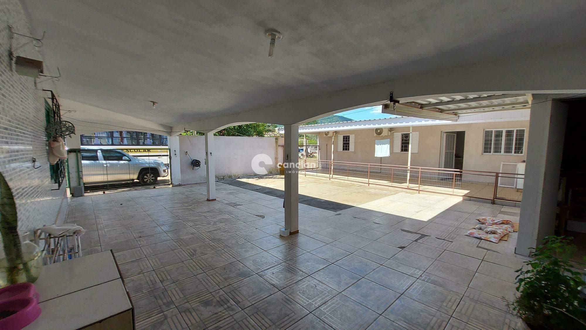 Casa à venda no Pé de Plátano: 