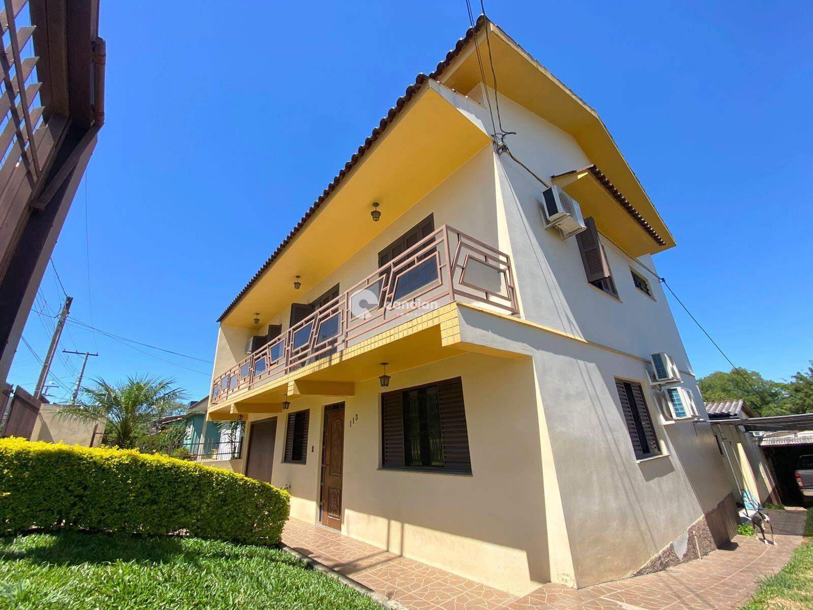 Casa à venda no Camobi: 