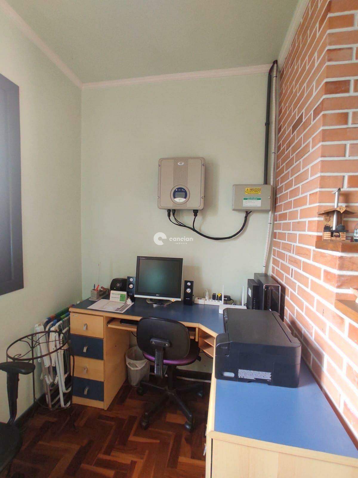 Casa à venda no Camobi: 