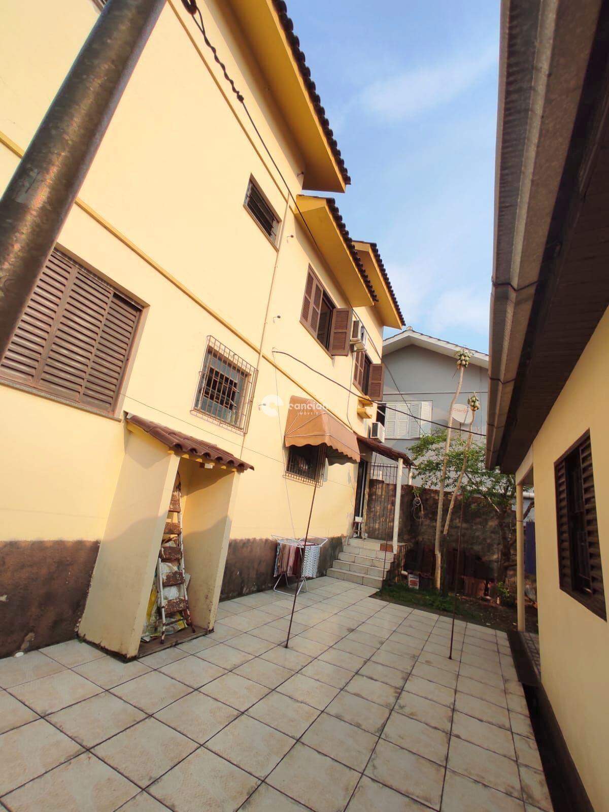 Casa à venda no Camobi: 