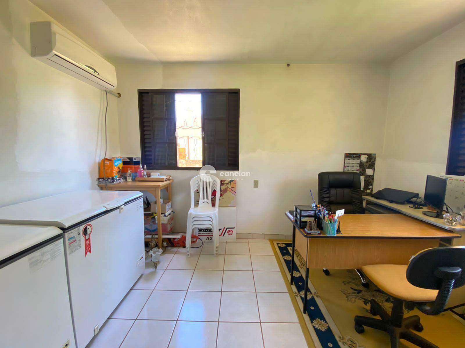 Casa à venda no Camobi: 