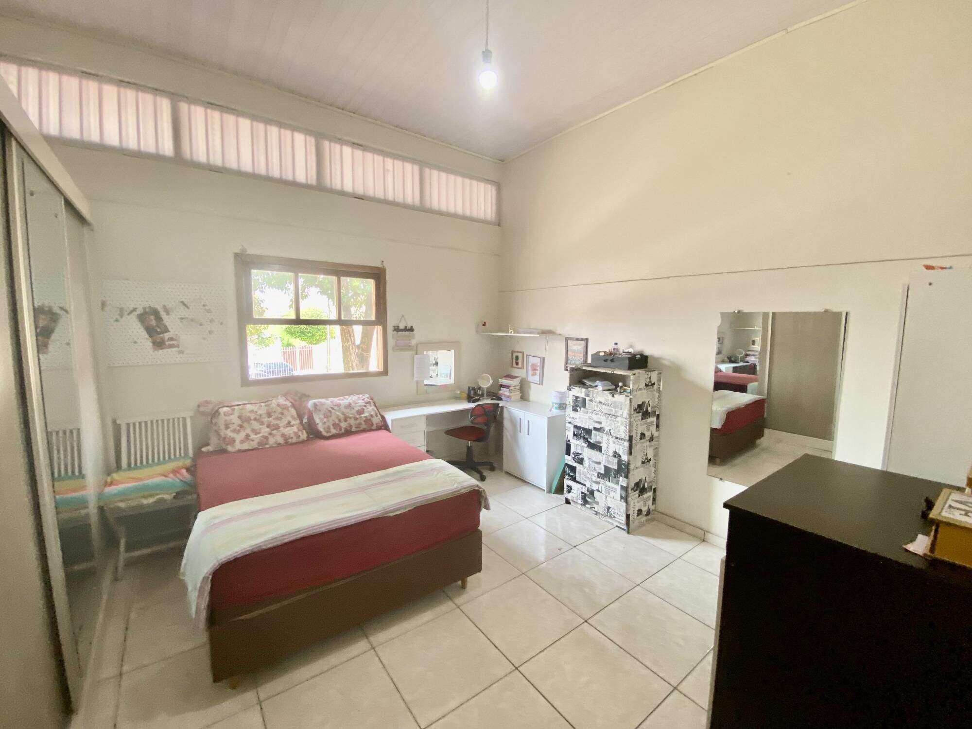 Casa à venda no Juscelino Kubitschek: 