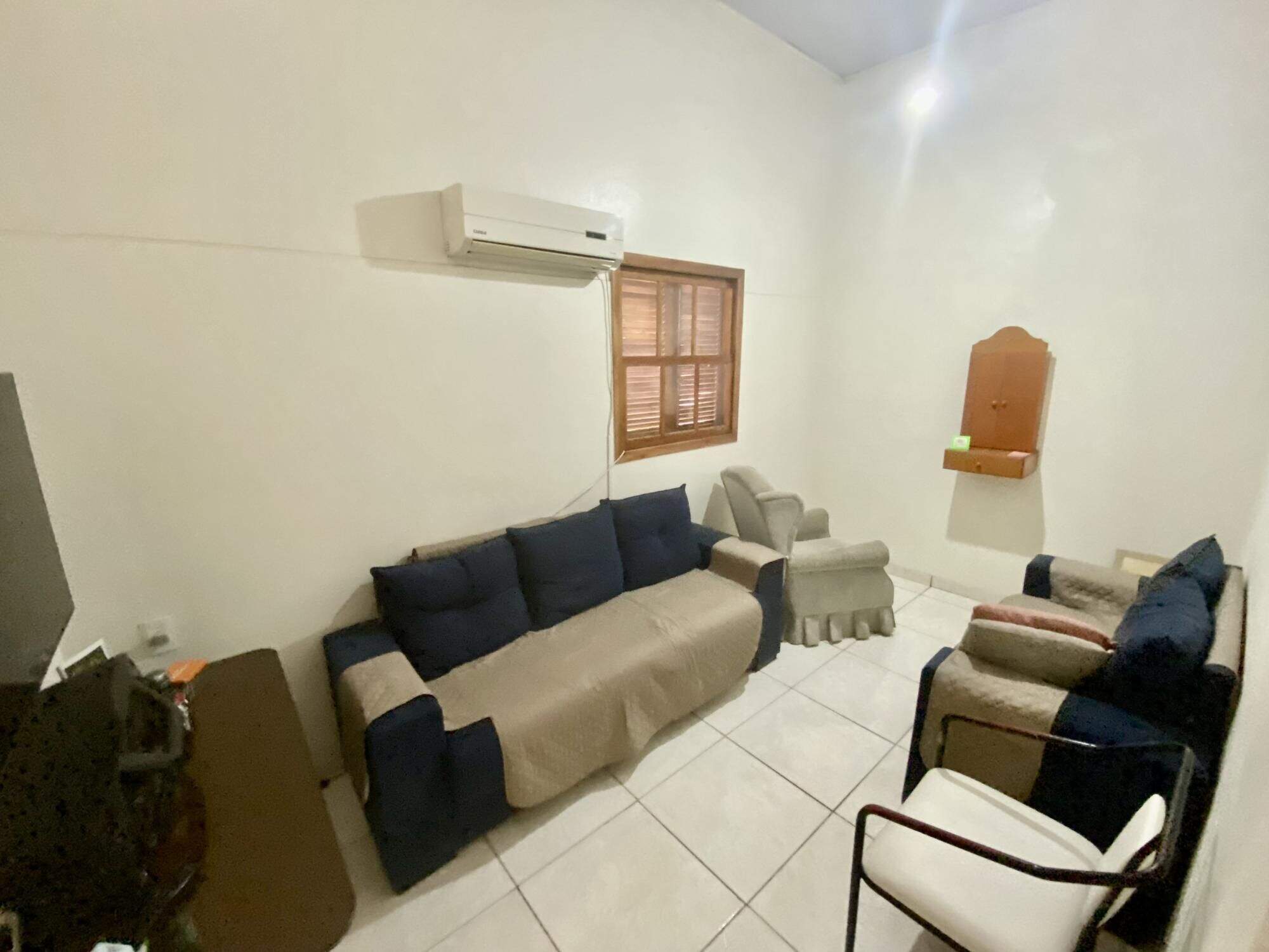 Casa à venda no Juscelino Kubitschek: 