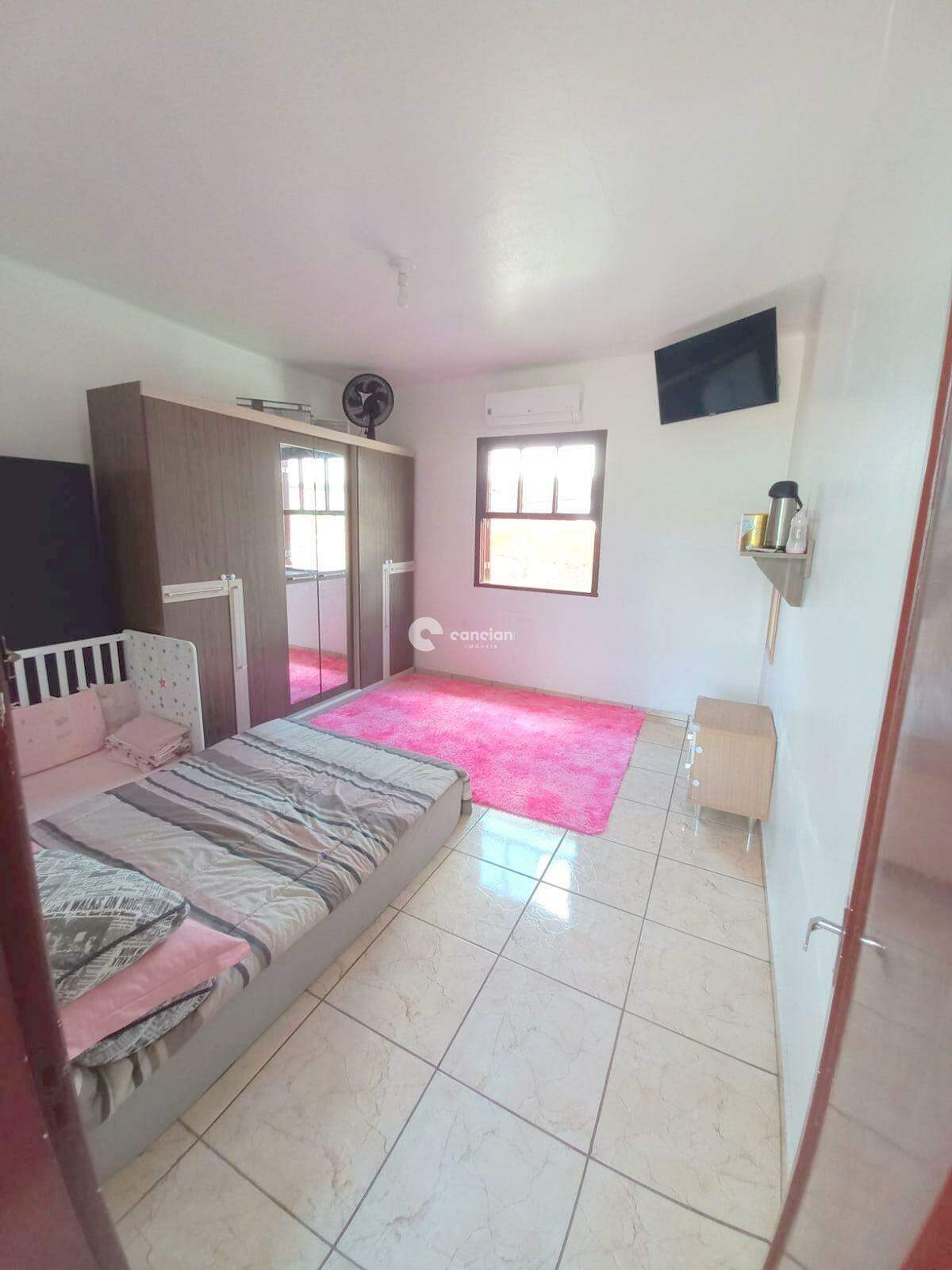 Casa à venda no Camobi: 