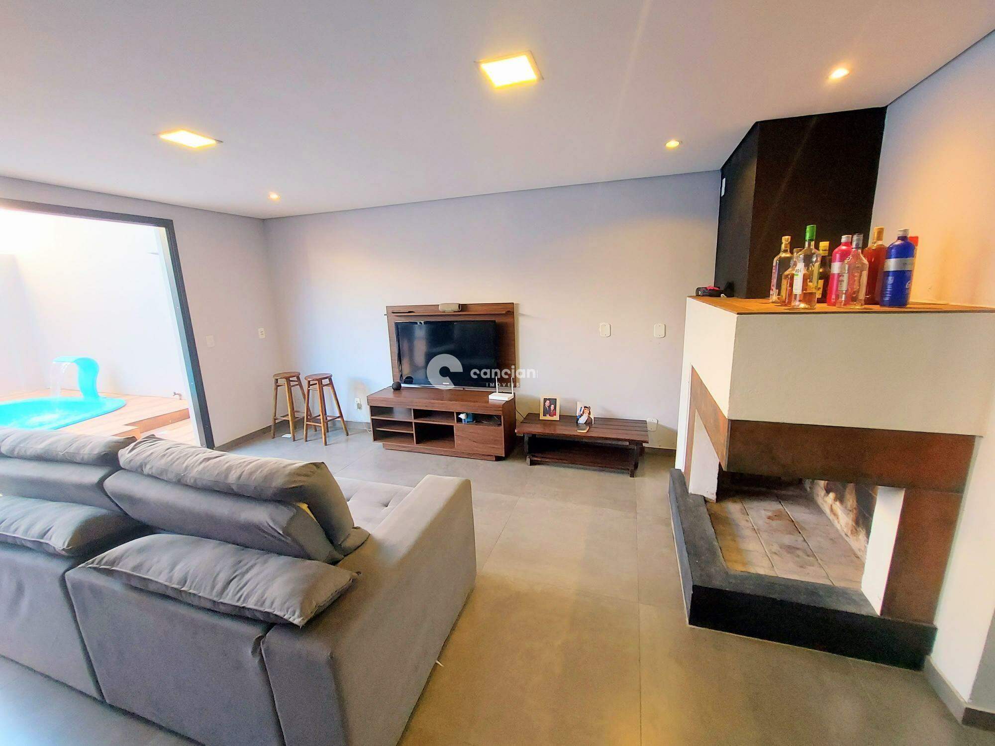 Casa à venda no Juscelino Kubitschek: 