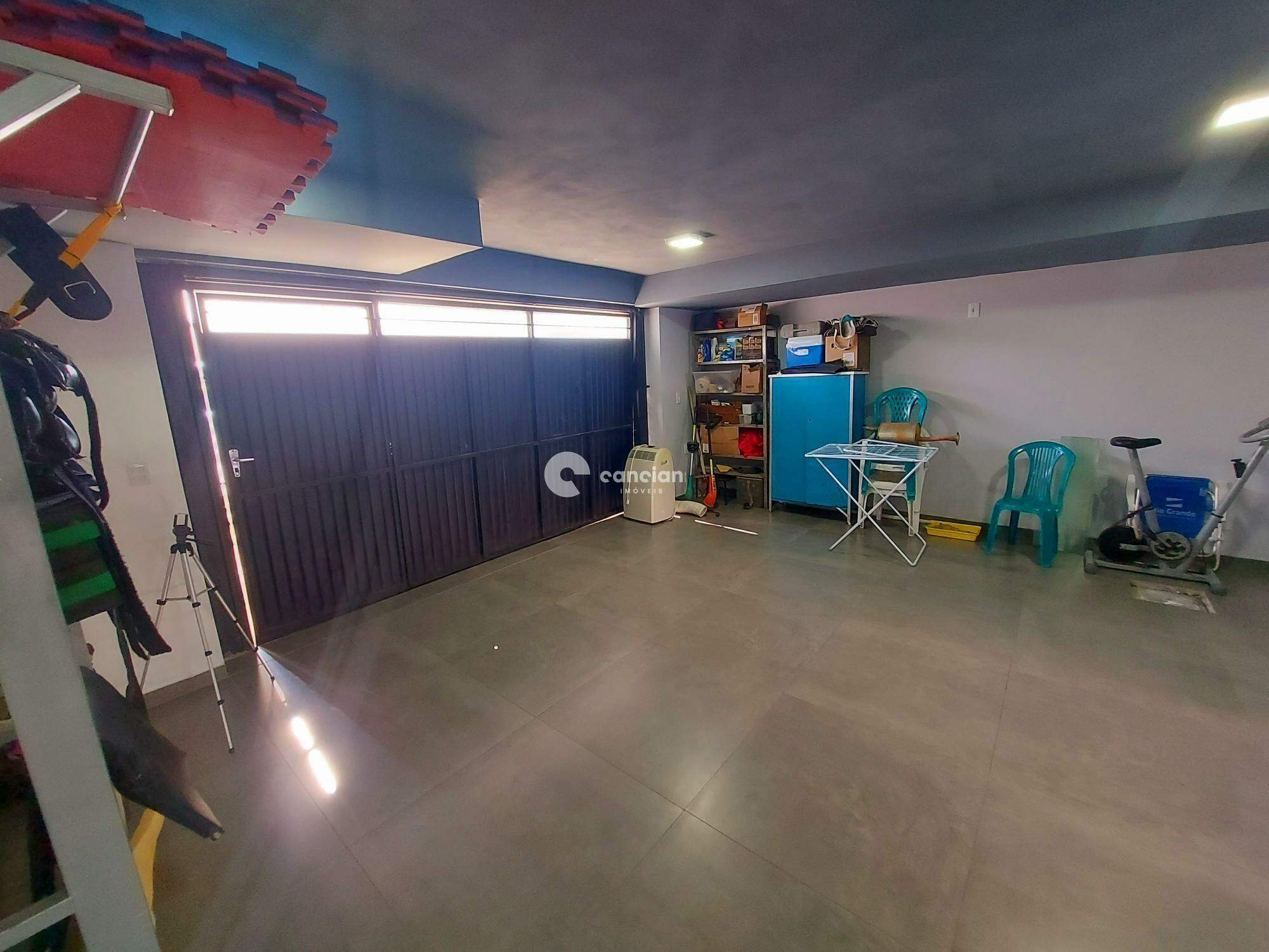 Casa à venda no Juscelino Kubitschek: 