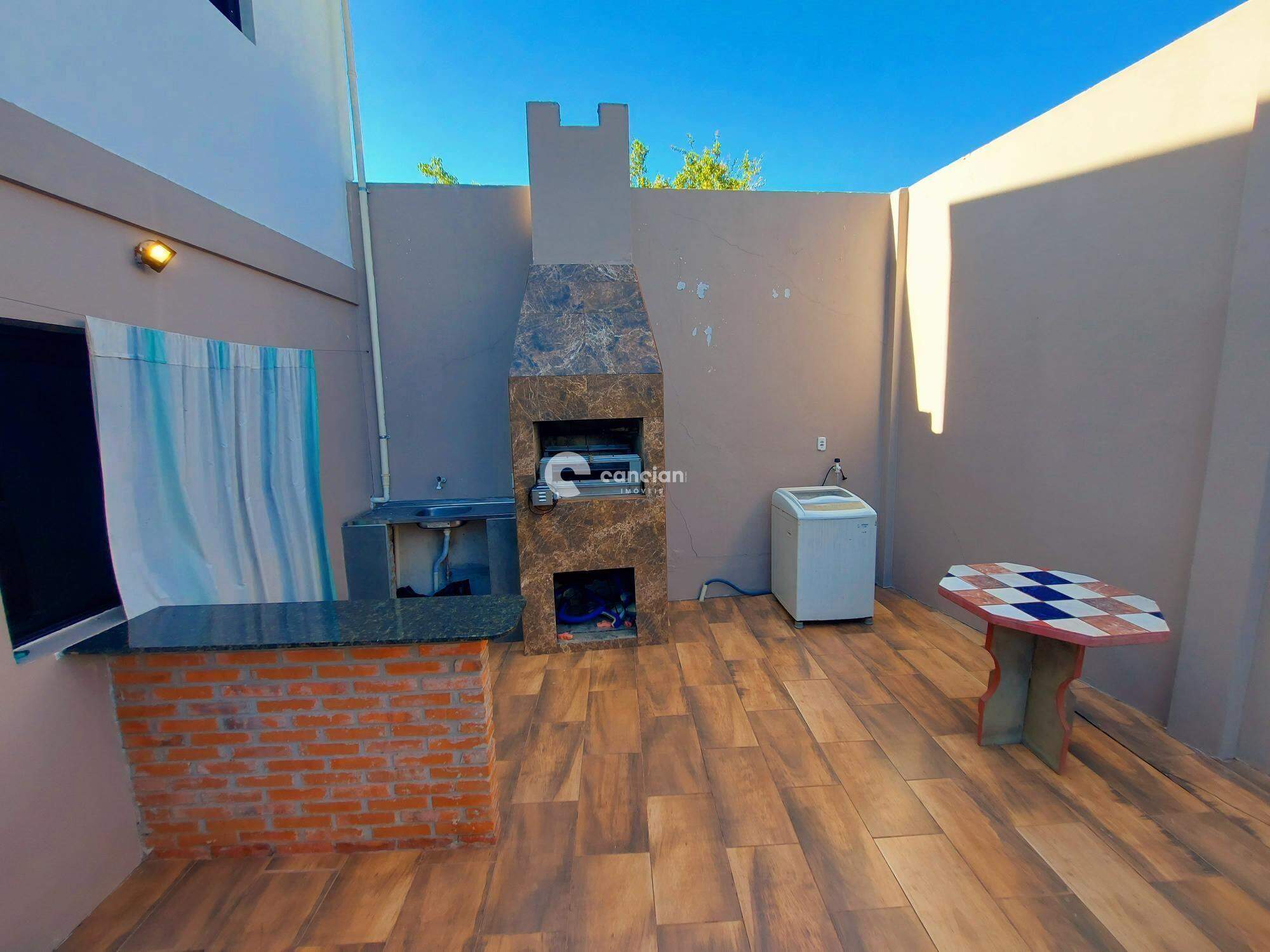 Casa à venda no Juscelino Kubitschek: 