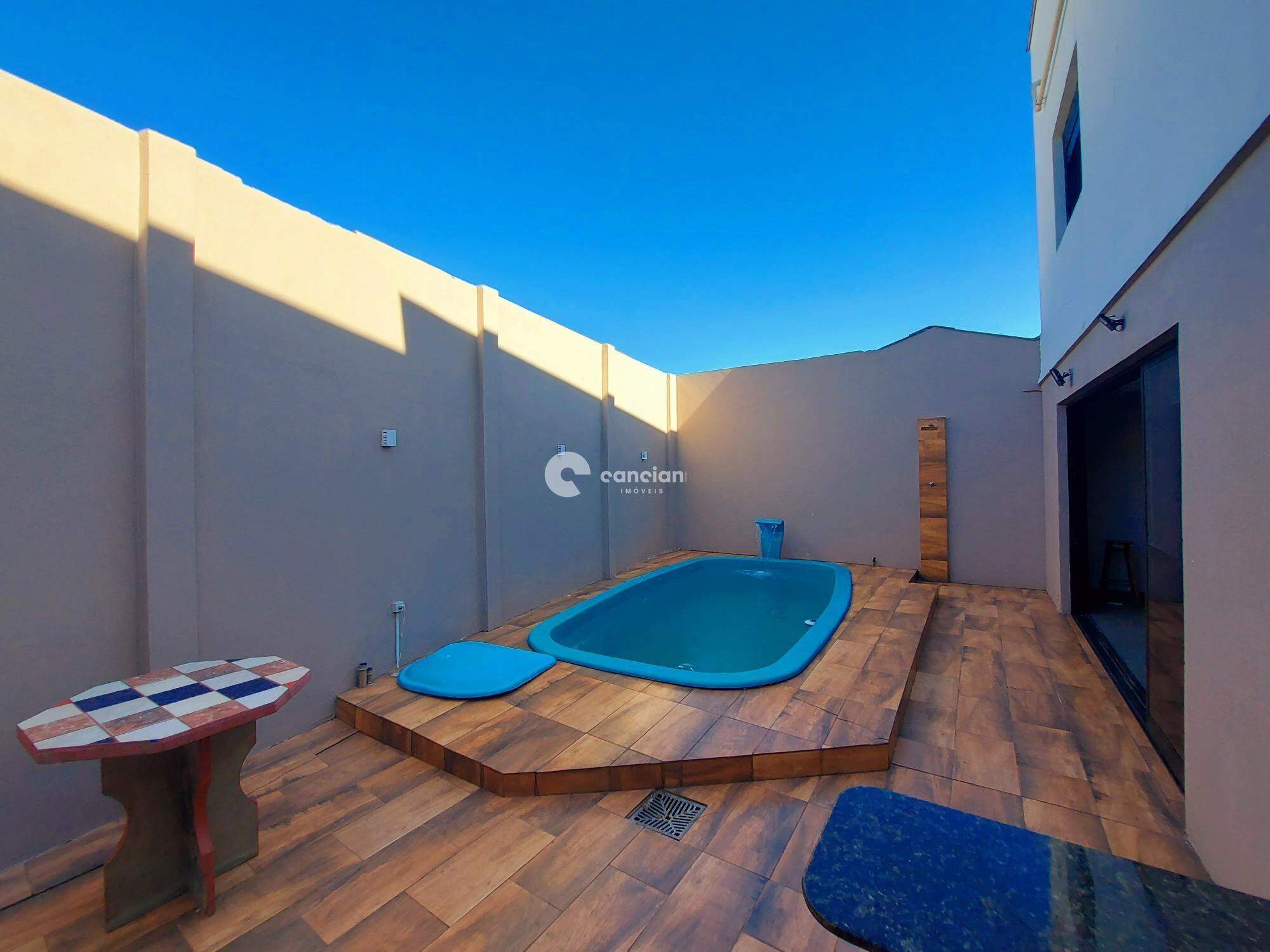 Casa à venda no Juscelino Kubitschek: 