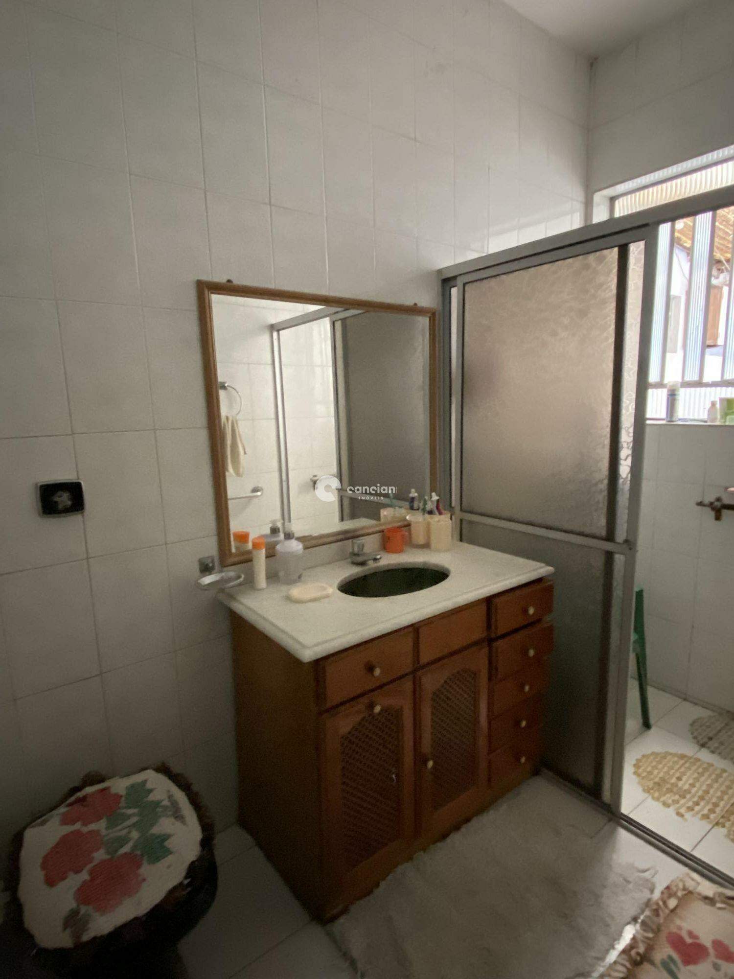 Casa à venda no Centro: 