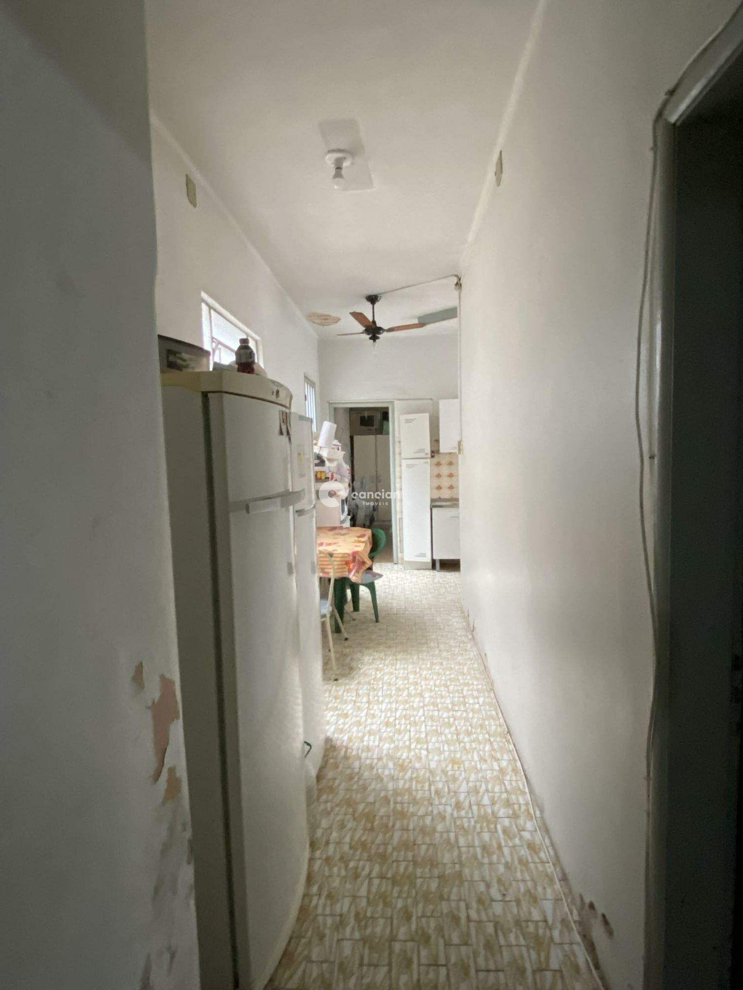 Casa à venda no Centro: 