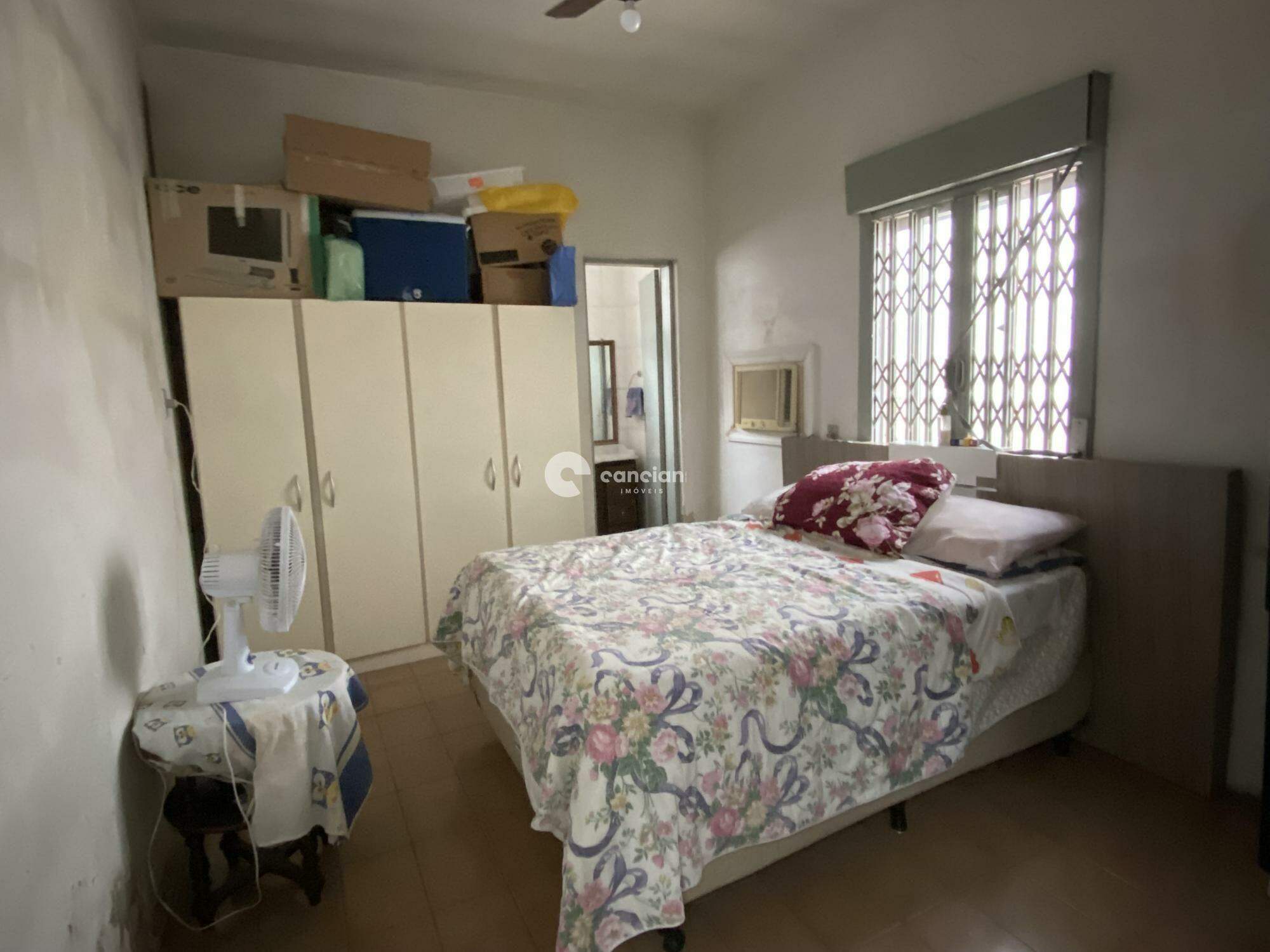 Casa à venda no Centro: 