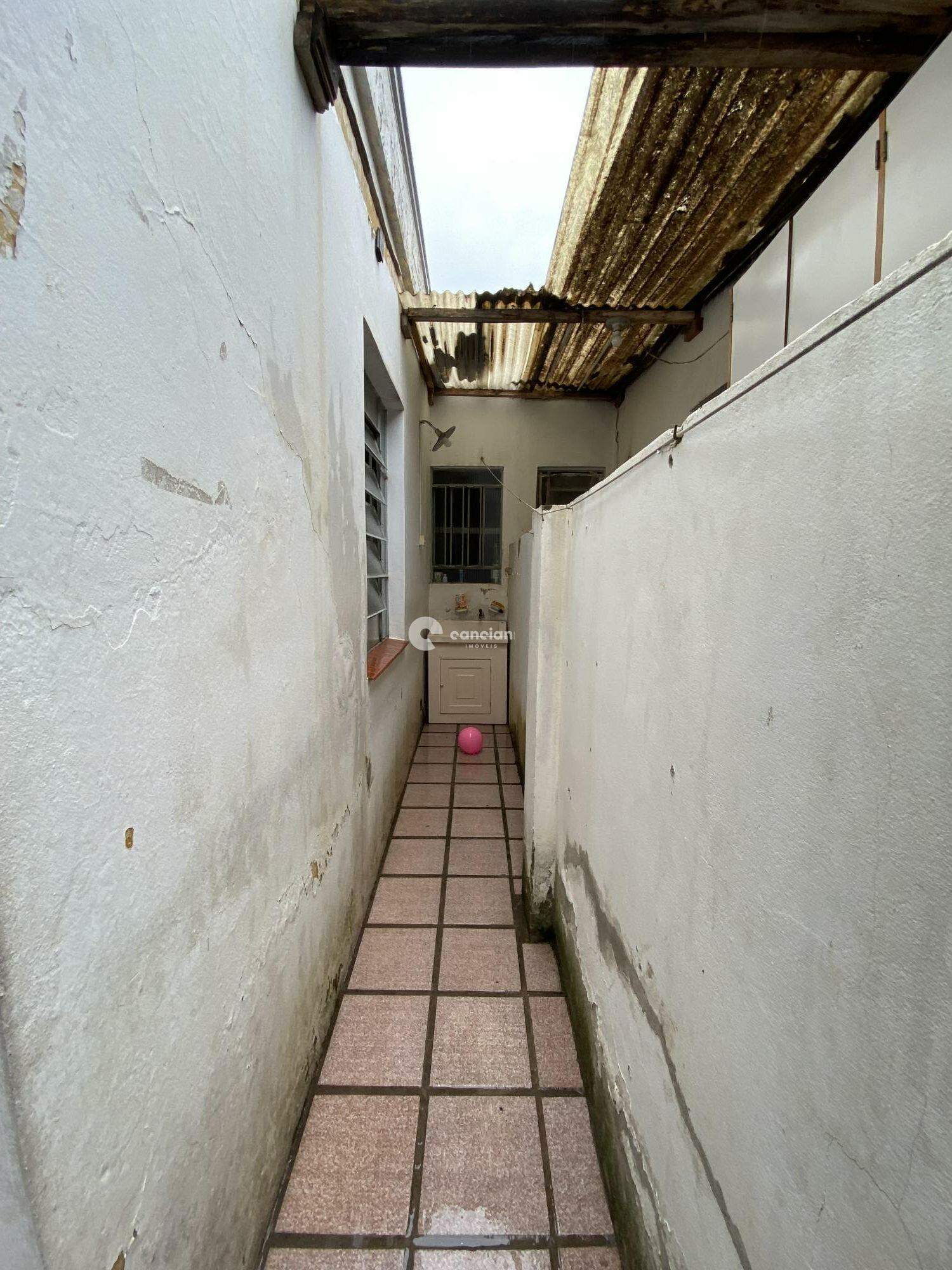 Casa à venda no Centro: 