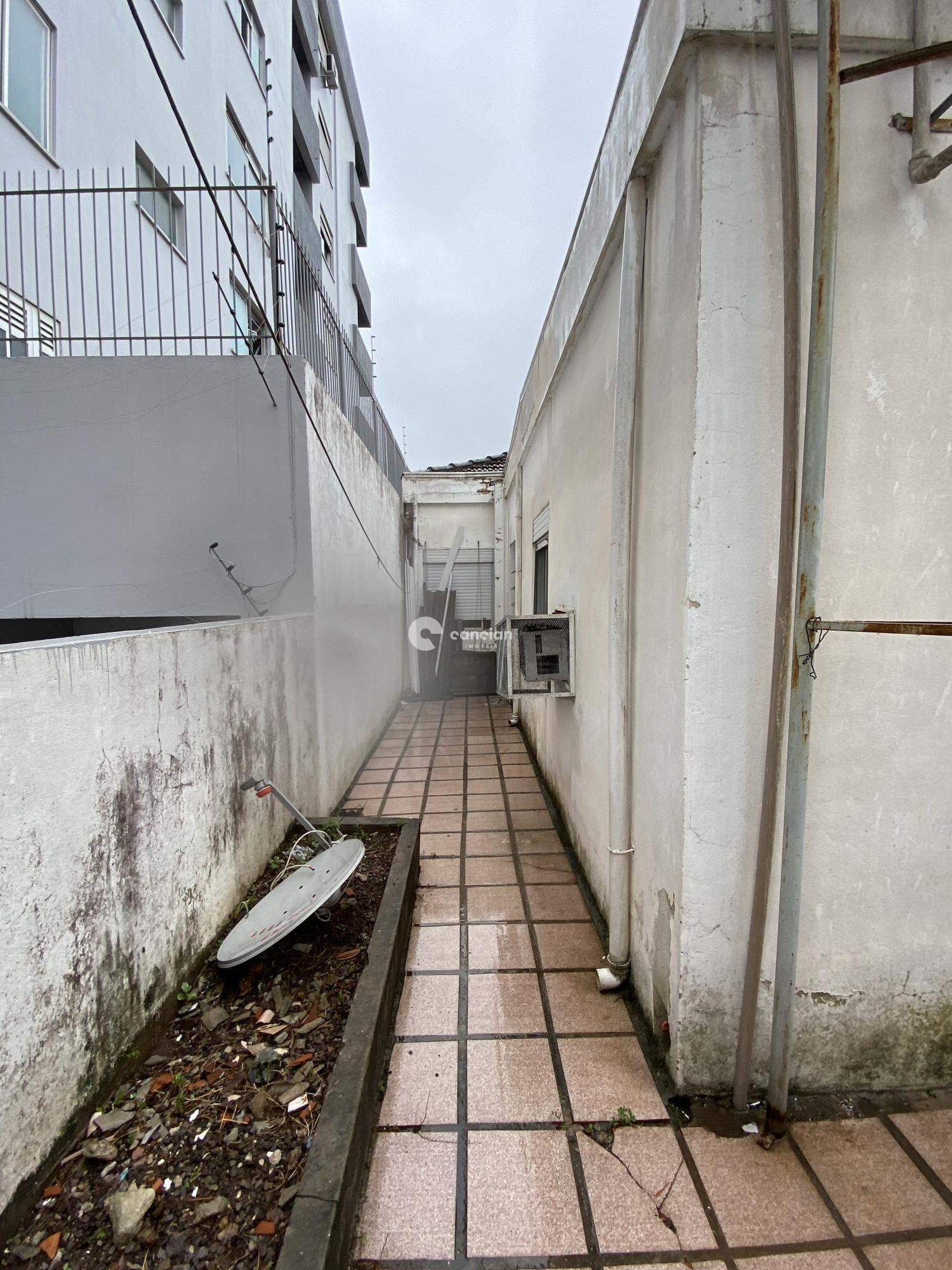 Casa à venda no Centro: 