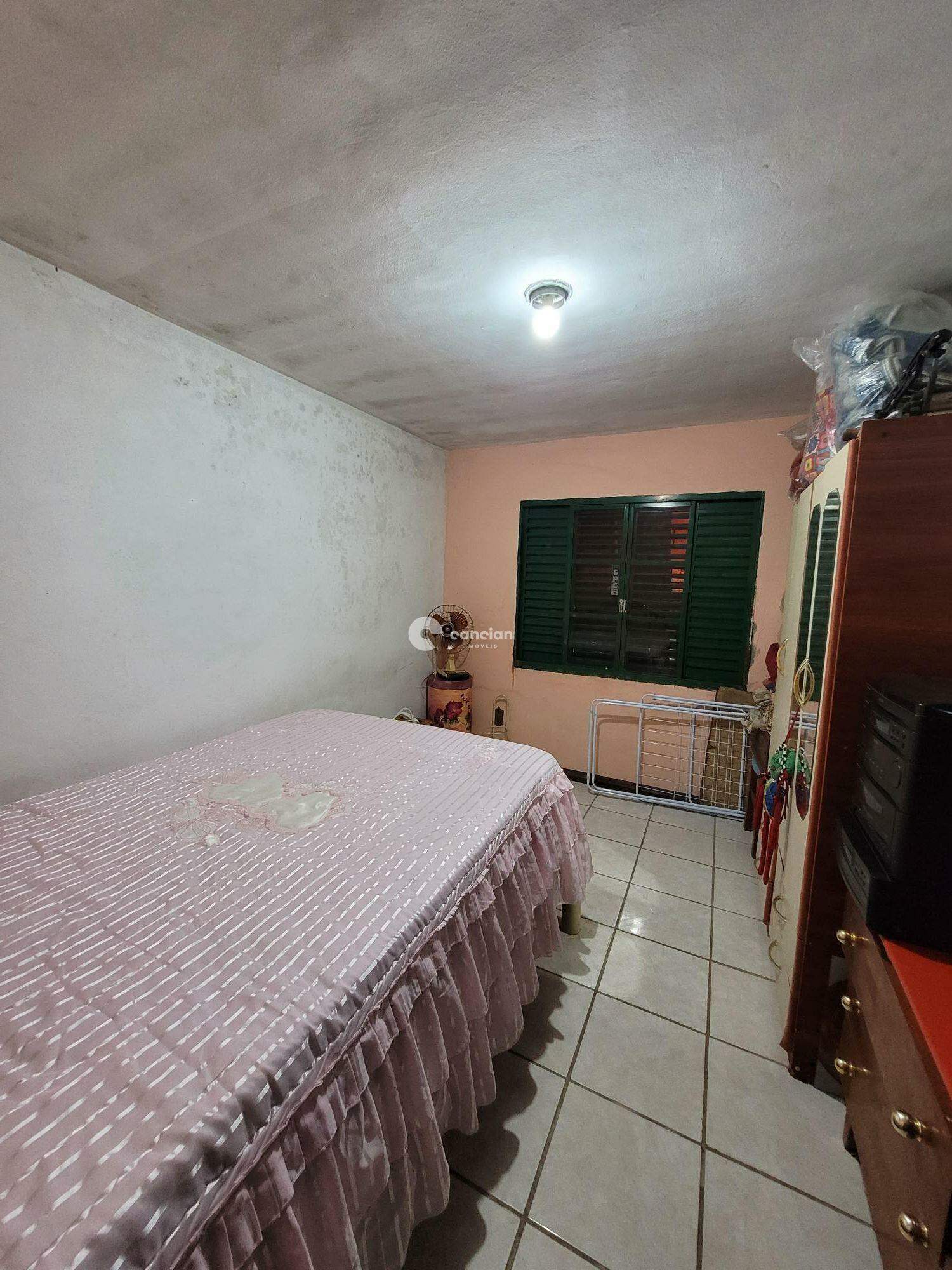 Casa à venda no Tancredo Neves: 