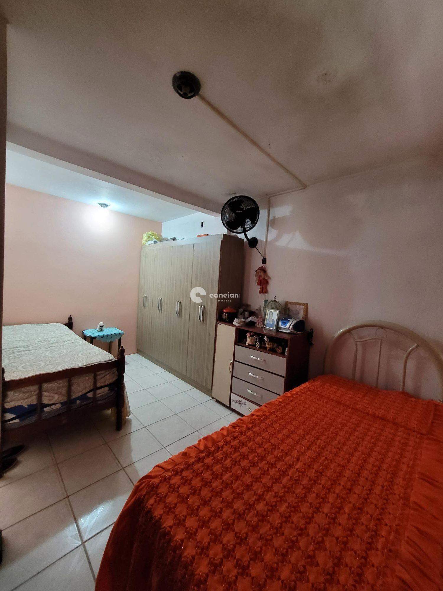 Casa à venda no Tancredo Neves: 