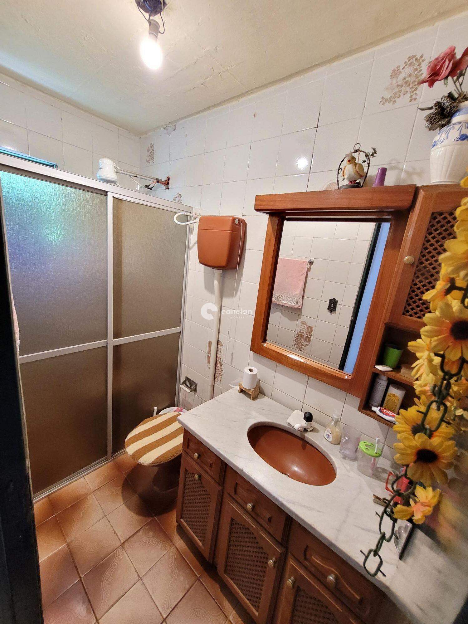 Casa à venda no Tancredo Neves: 