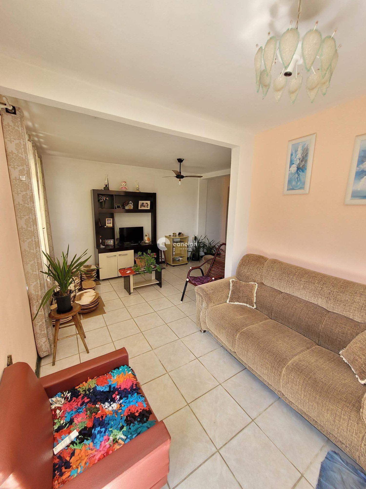 Casa à venda no Tancredo Neves: 