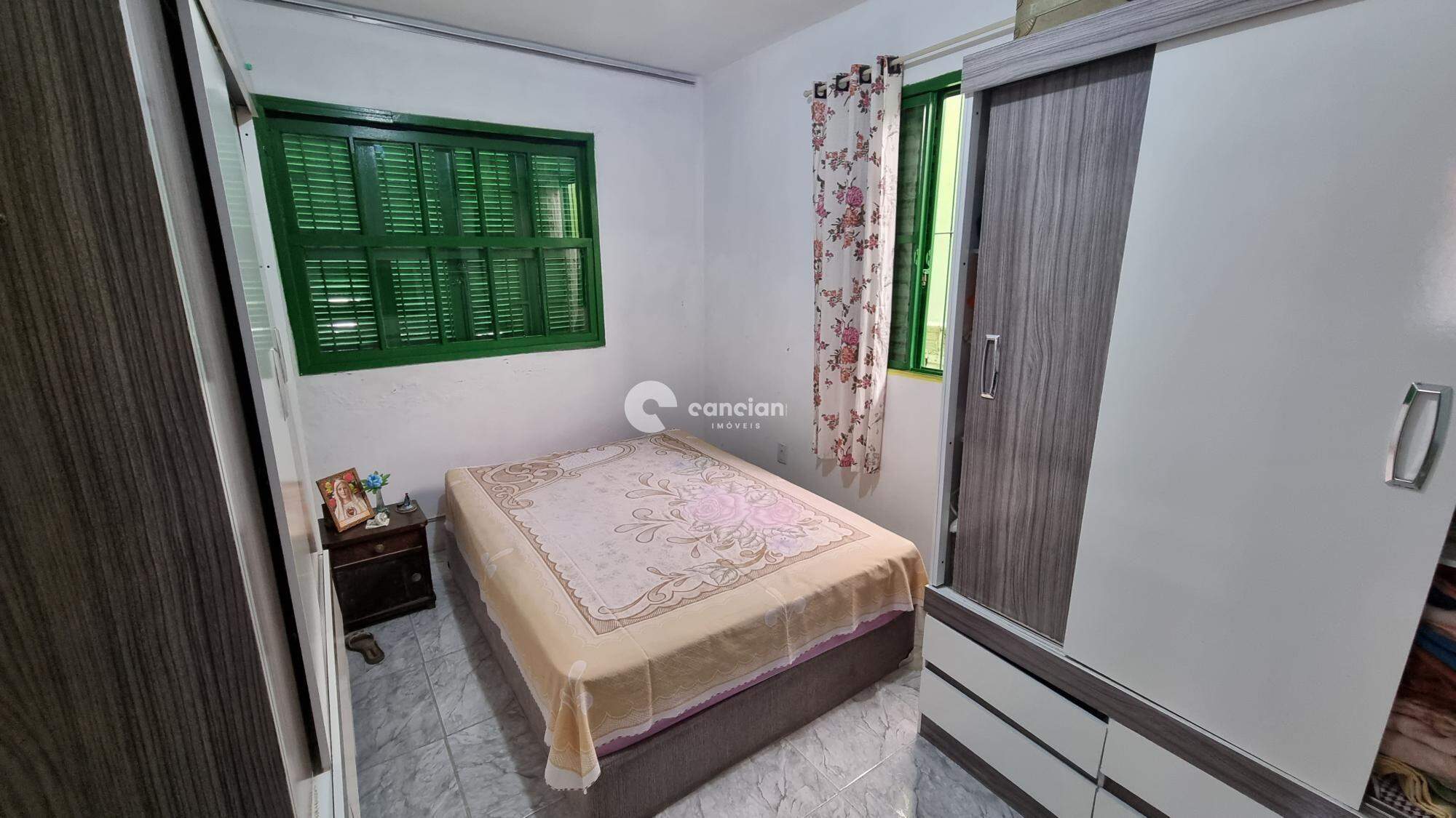 Casa à venda no Juscelino Kubitschek: 