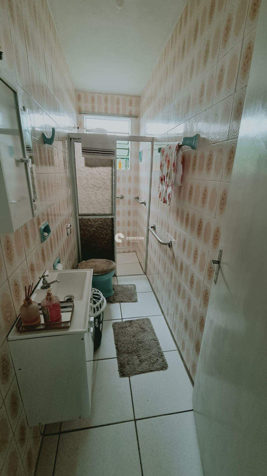 Casa à venda no Juscelino Kubitschek: 