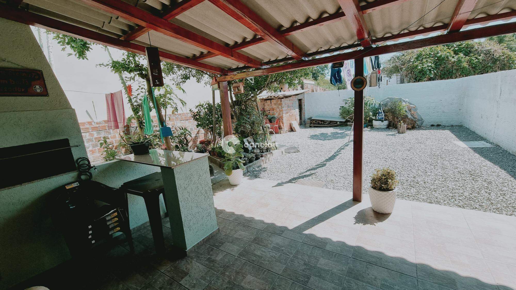 Casa à venda no Juscelino Kubitschek: 
