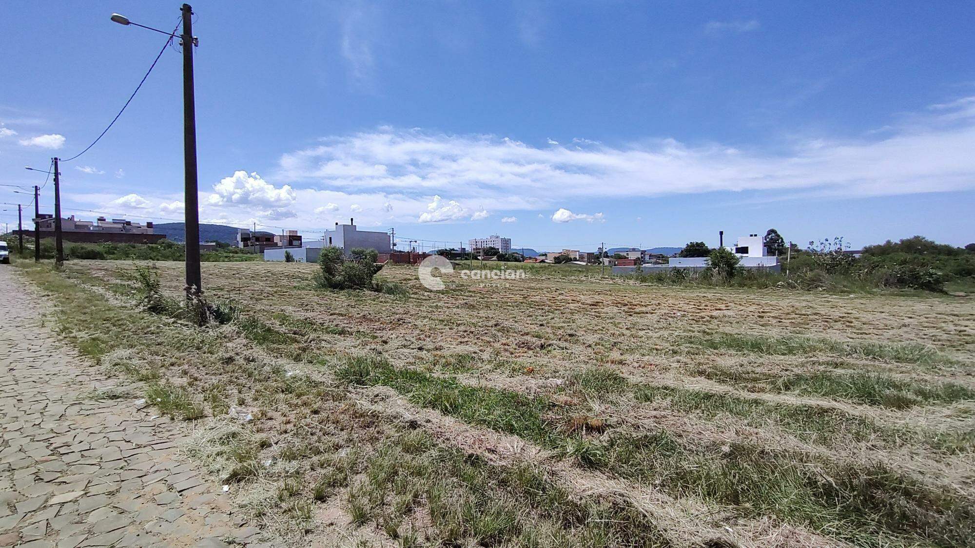 Terreno à venda no Camobi: 