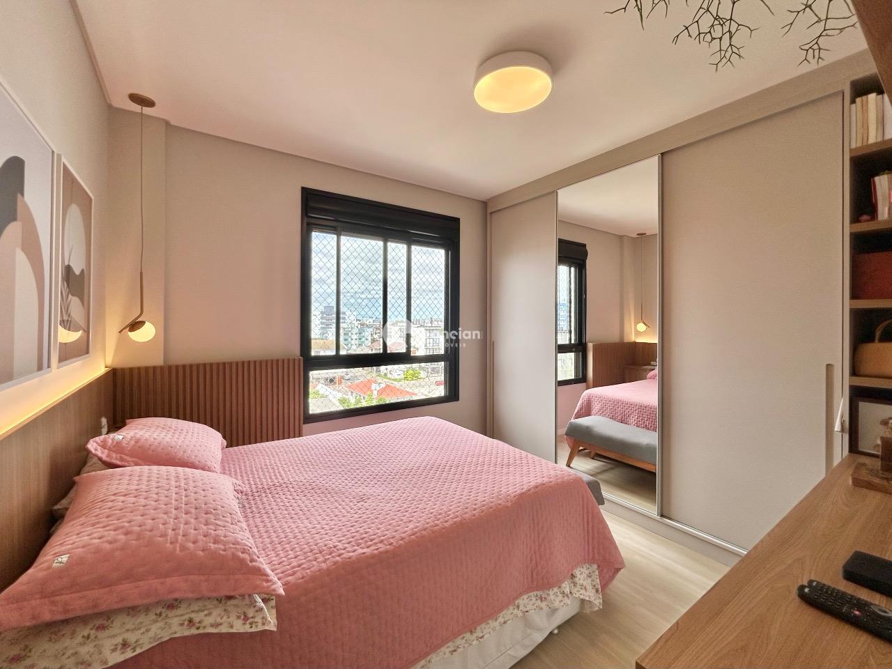 Apartamento à venda no Camobi: