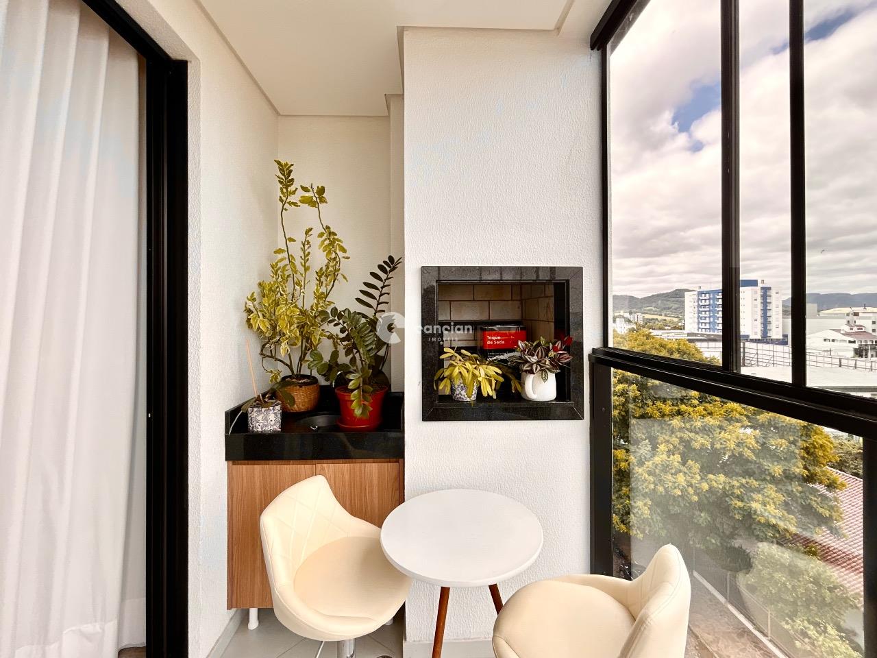 Apartamento à venda no Camobi: